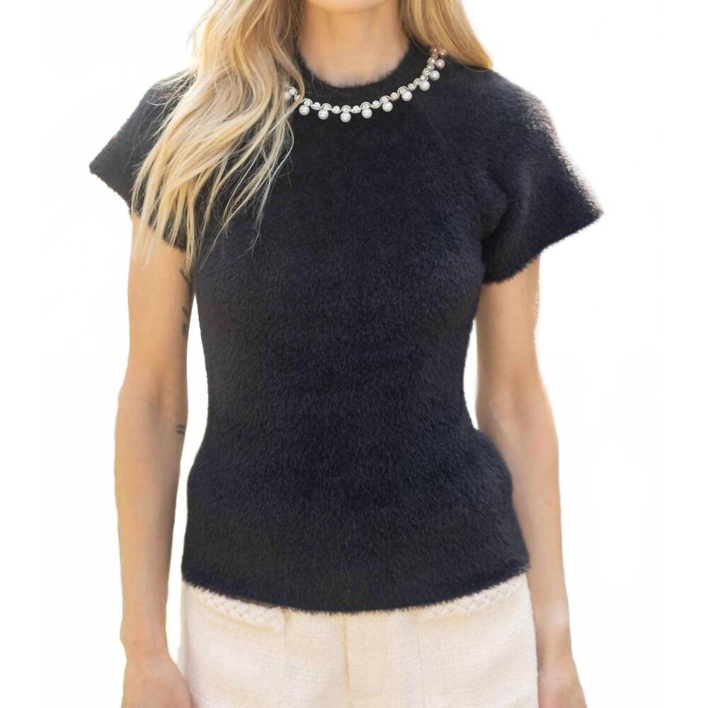 NEW VOY pearl neckline short sleeve fur knit top in black